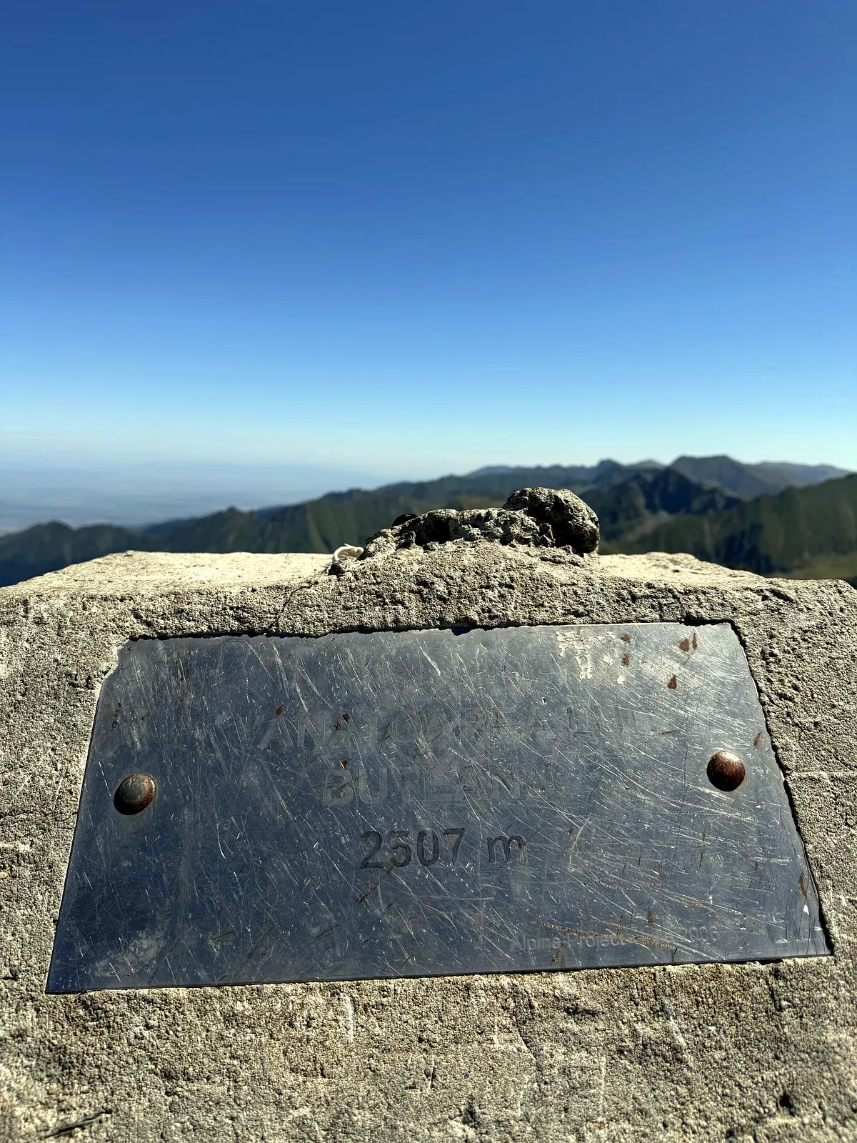Făgăraș Ridge: From Bâlea Lake to Buteanu Peak and Capra Lake