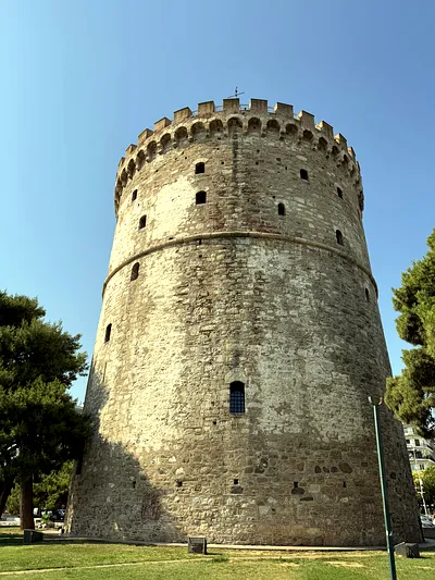 Thessaloniki: White Tower - Symbol of the city by the sea